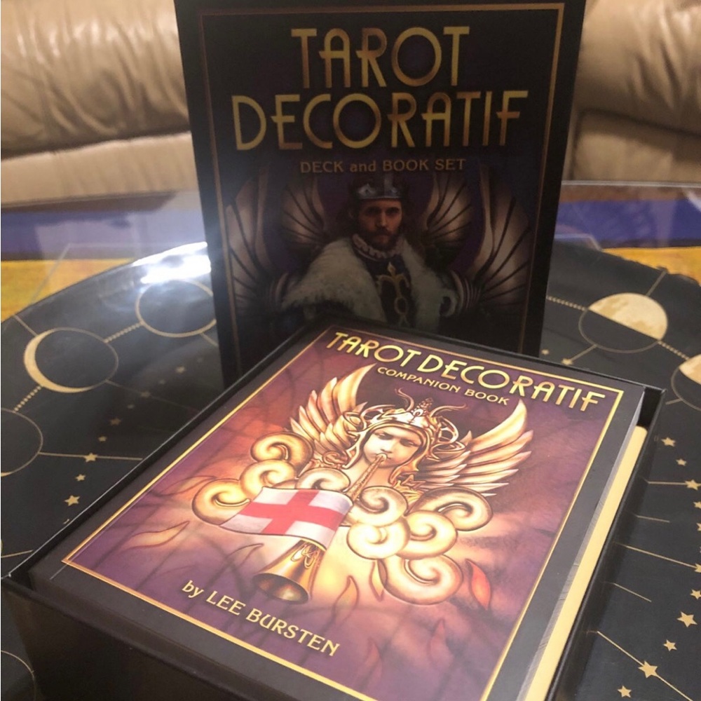 Tarot Decoratif with Guidebook